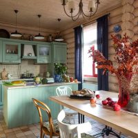 Dizajn kuhinje-dnevnog boravka u kući od brvnara