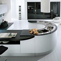 Cucina design con penisola ad arco