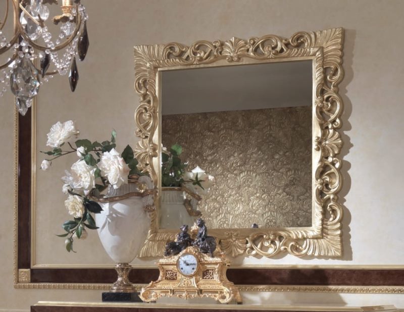 Classic style square mirror