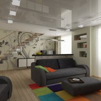 Superficie lucida del soffitto teso