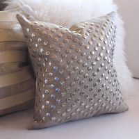 Cuscino decorativo glitterato fai-da-te