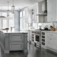 Moldings on the facade of the kitchen island