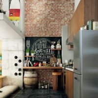 Cucina design con frigorifero in acciaio inossidabile