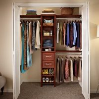 Arrangement of a wardrobe in the pantry of Khrushchev