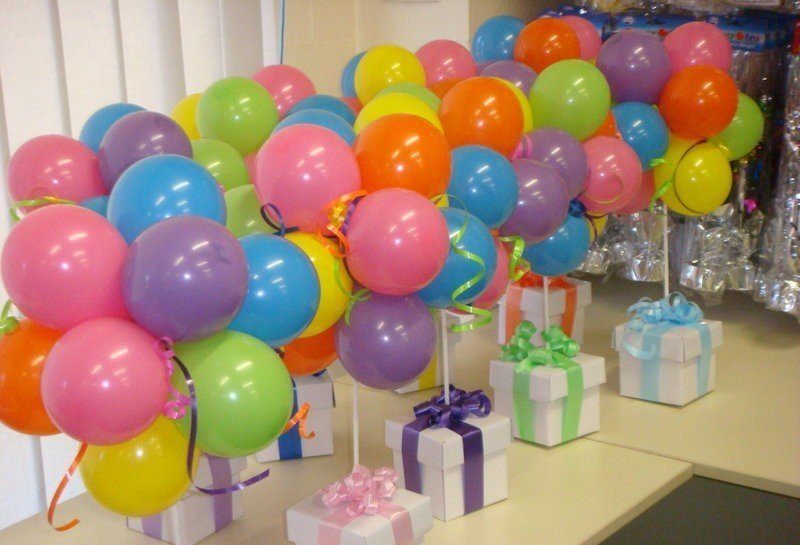 Making surprises for guests with a do-it-yourself birthday party