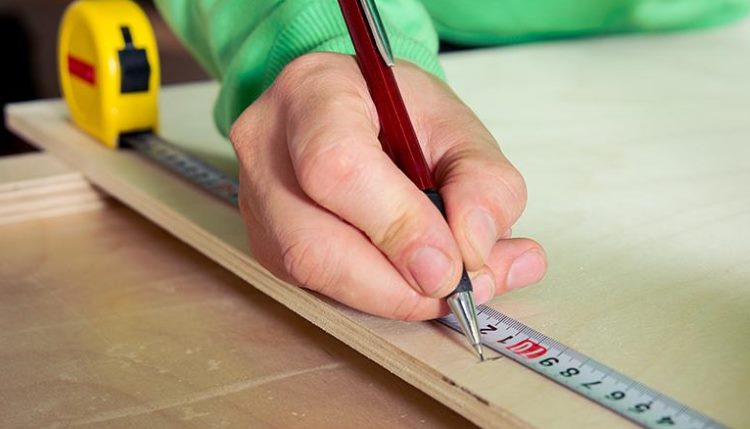 Marking plywood for the manufacture of decorative bricks