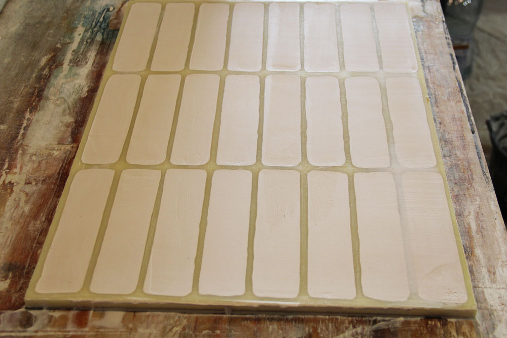 Stampo in silicone con malta di gesso colato