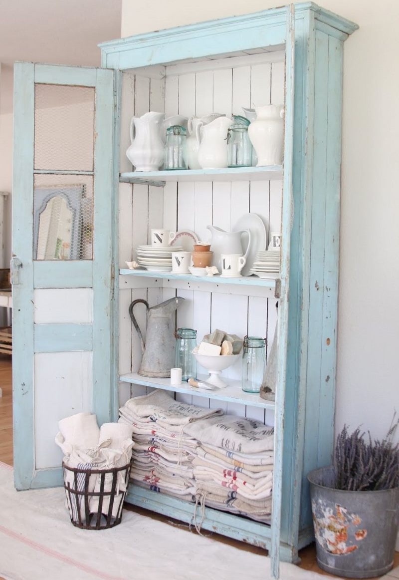 Restoration of an antique wooden cabinet