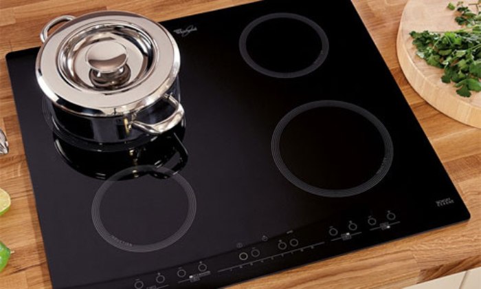 Indesit cooker.