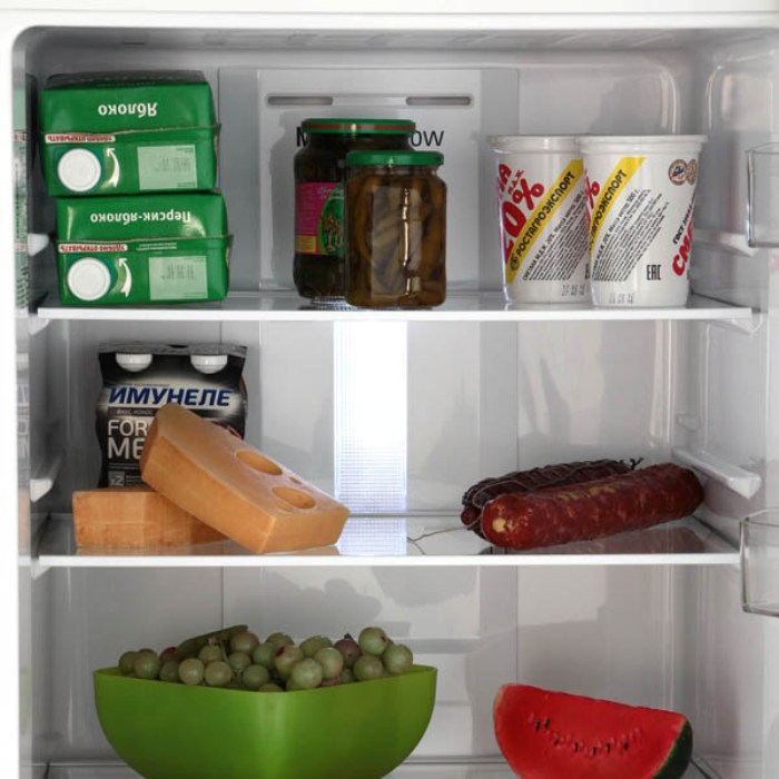 food in refrigerators Nou Frost.