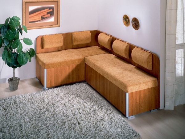 Sudut sofa di kawasan dapur