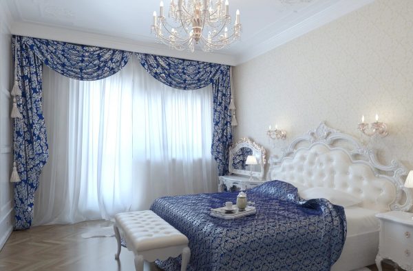 Properly selected curtains will decorate any interior